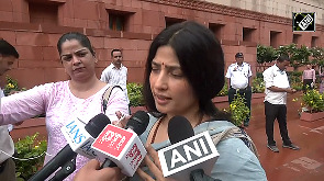 Dimple Yadav accuses Govt of not hearing Oppn voices in Lok Sabha