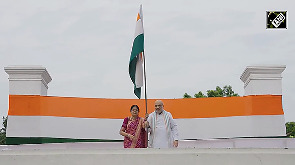 Amit Shah hoists Tri colour at his residence under 'Har Ghar Tiranga' campaign