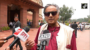 'US acting unreasonable, India should not give in': Shashi Tharoor on Tariffs