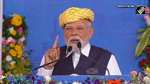 Modi's BIG message amid Trump's H-1B Visa move and US tariffs