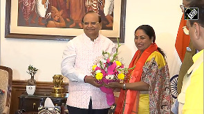 Delhi CM-designate Rekha Gupta meets LG