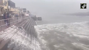 Heavy rain lashes several parts of Dwarka