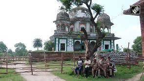 Tension escalates in Fatehpur, Bajrang Dal claims 'old tomb is a temple'