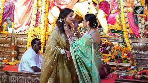 Alia Bhatt, Rani Mukerji's Heartwarming Moments at Durga Pandal