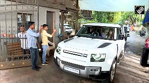Raj Thackeray, Family visit Matoshree for lunch with Uddhav Thackeray