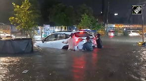 Heavy rains trigger severe waterlogging in Gurugram