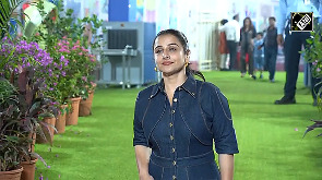 Vidya Balan's Simple Yet Stunning Look at a School Annual Function