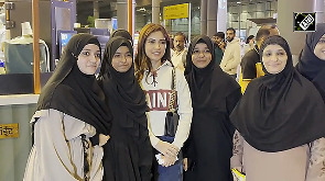 Bhumi Pednekar wins hearts with her warmth, happily posing for selfies with fans