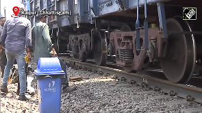 Goods train coaches derail at Raipur railway station