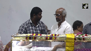 Actor Rajinikanth pays his last respect to Tamil film producer AVM Saravanan