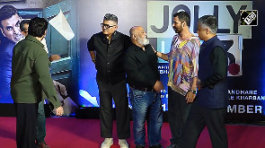 Bollywood Stars Shine at 'Jolly LLB 3' Screening