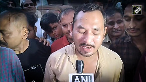 Auto driver recounts rushing Saif to hospital after brutal attack