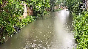 Heavy rains in Dibrugarh affect normal life