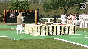 Prez Murmu, PM Modi pay tributes to Atal Bihari Vajpayee 