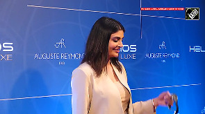 Malti Chahar dazzles on the red carpet