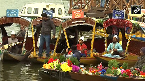 Experience the Magic of the Shikara Festival in Srinagar