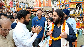 Anant Ambani, Radhika Merchant perform Ganga Puja in Haridwar
