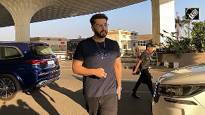 Arjun Kapoor's Casual Airport Look Steals the Spotlight!