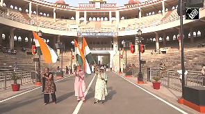 Beating retreat ceremony resumes at Attari Border