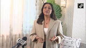 'Don't get lost in trends': Gauri Khan shares advice for budding designers