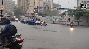 Heavy Rain leads to severe waterlogging in Mumbai's Vasai-Virar