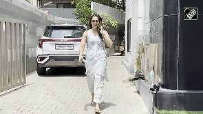 Sharvari's Indian look is a hit
