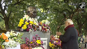 PM Modi pays tribute to Mahatma Gandhi in Buenos Aires, Argentina