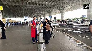 Jaya Kishori spotted at the airport