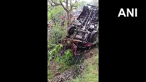 Bus falls into a gorge in Himachal's Mandi, 18 injured