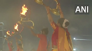 Watch: Women perform 'Ganga aarti' at Triveni Sangam in Prayagraj