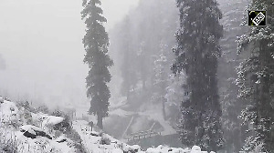 J-K: Doda receives fresh snowfall, attracts tourists from across India