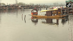 Srinagar experiences temperature dip after continuous rainfall