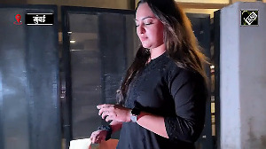 Why did Sonakshi Sinha get angry at the paparazzi watch the video