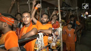 Devotees throng at Kashi Vishwanath temple on first Monday of Sawan