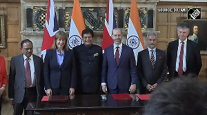 India-UK sign the historic Free Trade Agreement deal