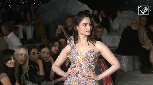 Tamannaah Bhatia sets the ramp on fire with her fierce walk