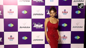 Anushka Sen looks hot in a red backless bodycon dress
