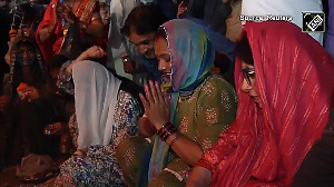 How Hindus in Pakistan are celebrating Holi, Watch!