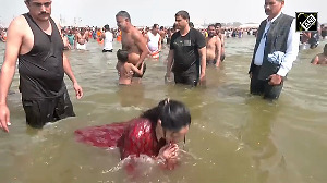 Nupur Sharma takes holy dip in Triveni Sangam