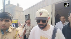 Virat Kohli looks dapper as he gets clicked at Gateway of India