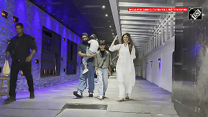 Shilpa Stuns in White Kurta as She Steps Out with Her Family!
