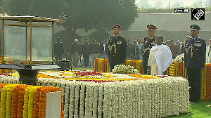 Mahatma Gandhi's death anniversary: President, PM pay tributes