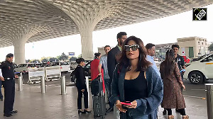 Chitrangda rocks effortless chic look at Mumbai Airport