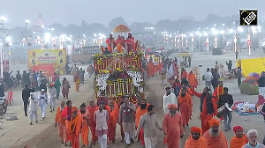 Prayagraj: Niranjani Akhara Peshwai arrives at the 'Maha Kumbh' area