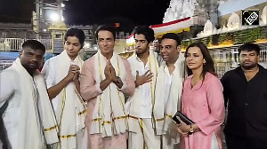 Sonu Sood visits Tirumala with family 
