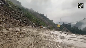 HP: Heavy rainfall triggers landslide in Mandi