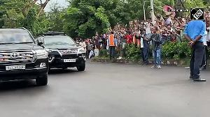 Unbelievable Energy! Crowd braves rain to welcome PM Modi in WB's Durgapur