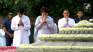 Kharge, Priyanka, other leaders pay homage to Rajiv Gandhi on his birth anniversary