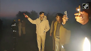 Several buses catch fire on Delhi-Agra expressway after collision, 4 killed