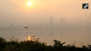 Mumbai morning shrouded in smog, as AQI hits poor category Mumbai Weather